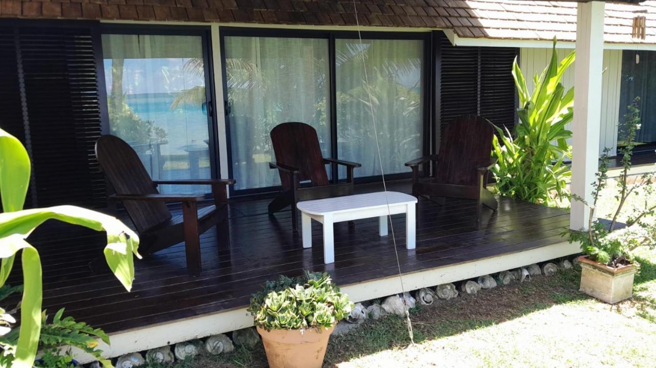 Poerani Moorea Buitenkant foto