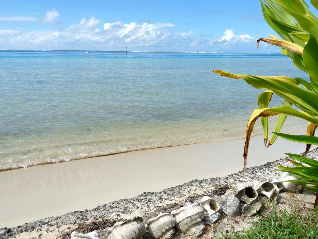 Poerani Moorea Buitenkant foto