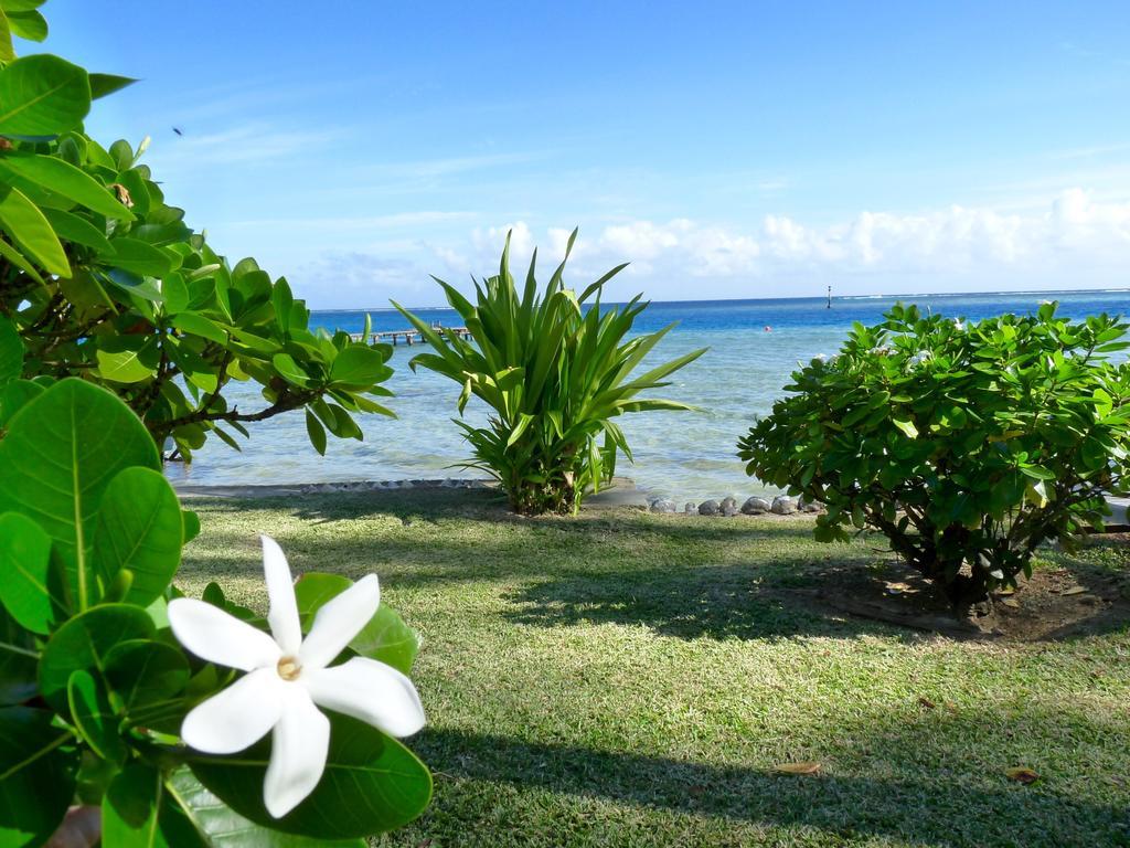 Poerani Moorea Buitenkant foto