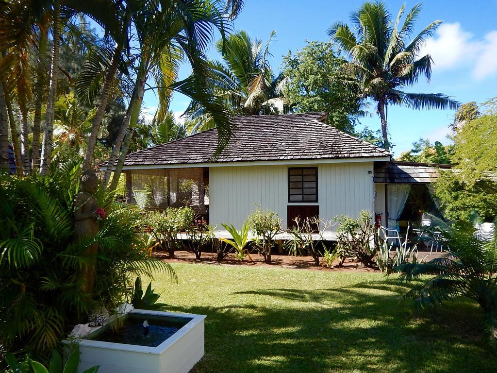 Poerani Moorea Buitenkant foto